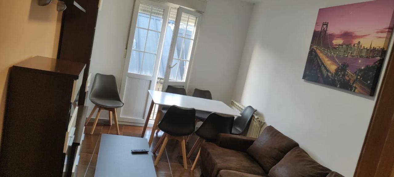 Tin Apt Appartamento Lugo Esterno foto